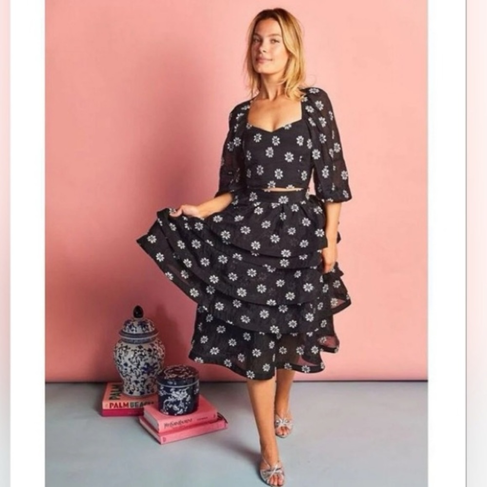 NWT Buru Teagan Tiered Floral Coordinating Midi Skirt  Sz XS